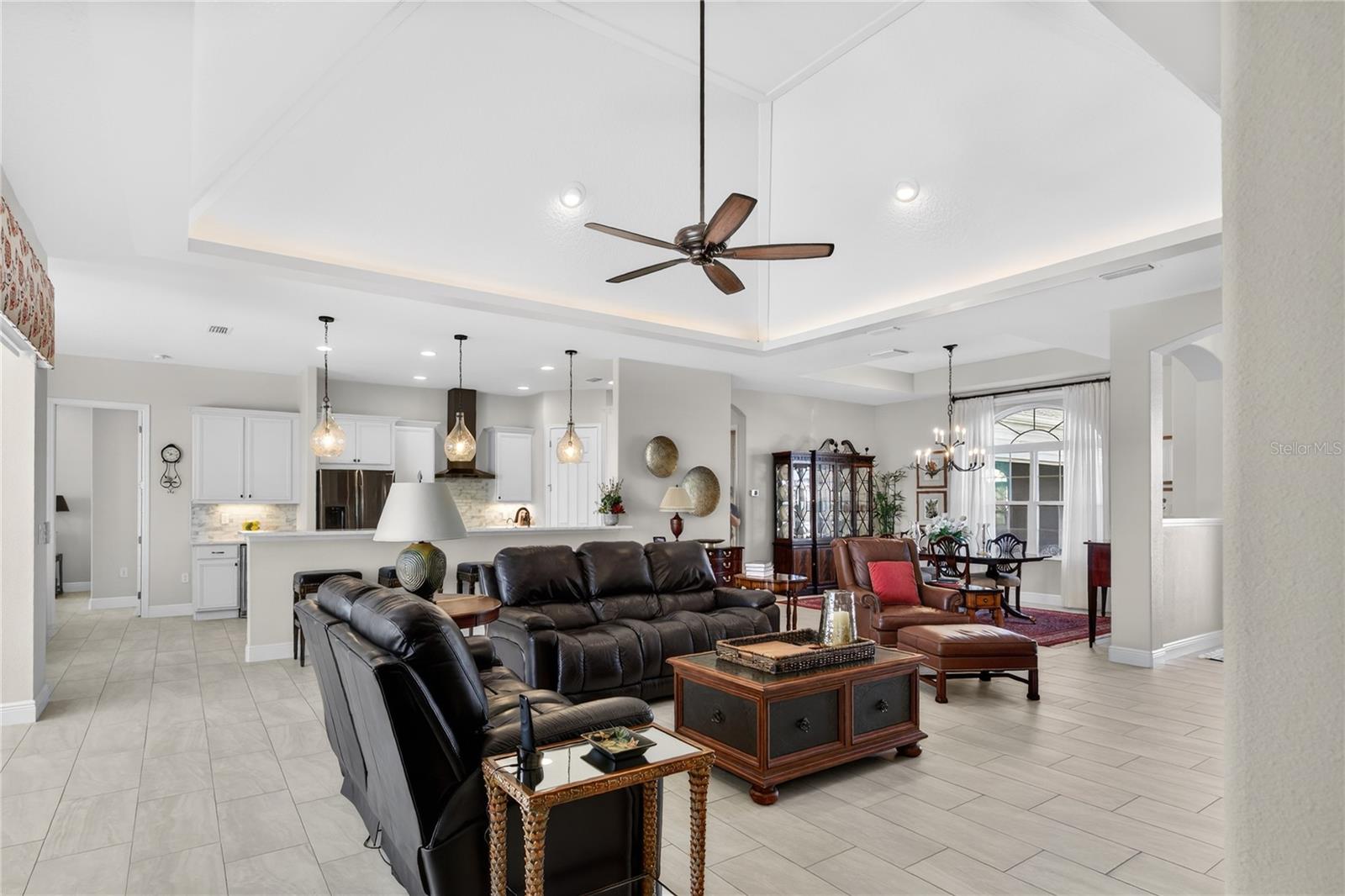 LAKES OF MOUNT DORA - Residential