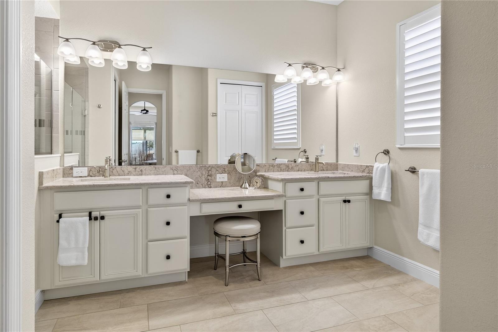 LAKES OF MOUNT DORA - Residential