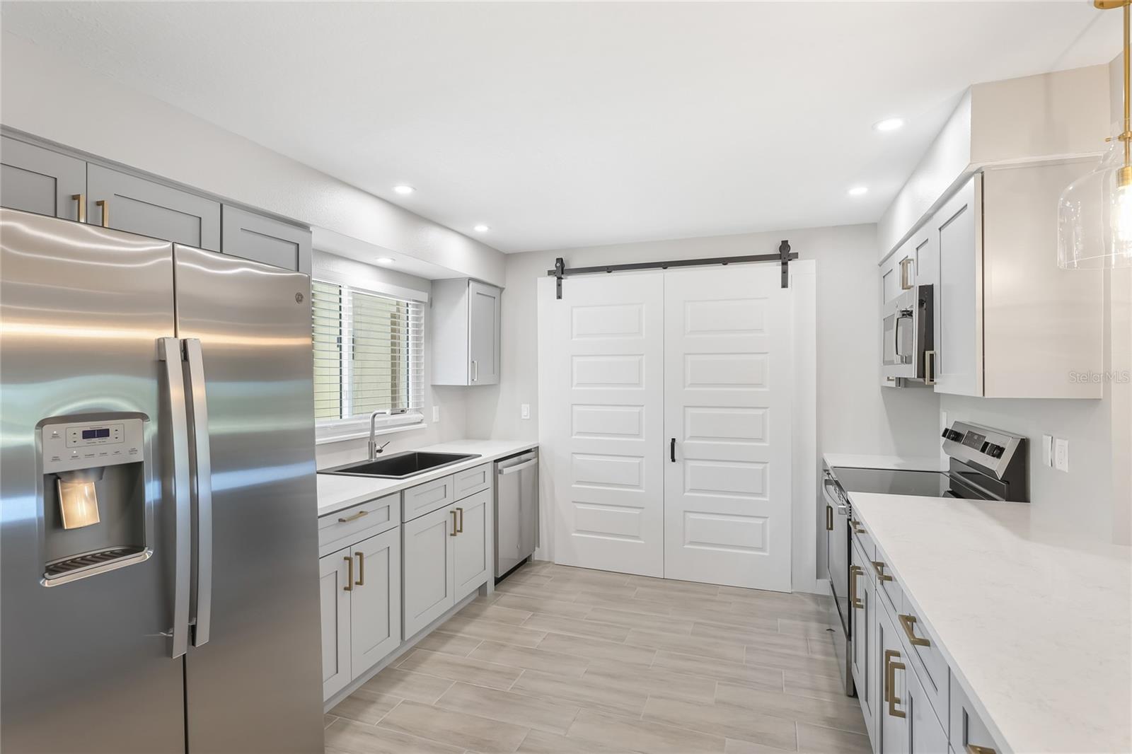 LAKE TIPPECANOE - Residential