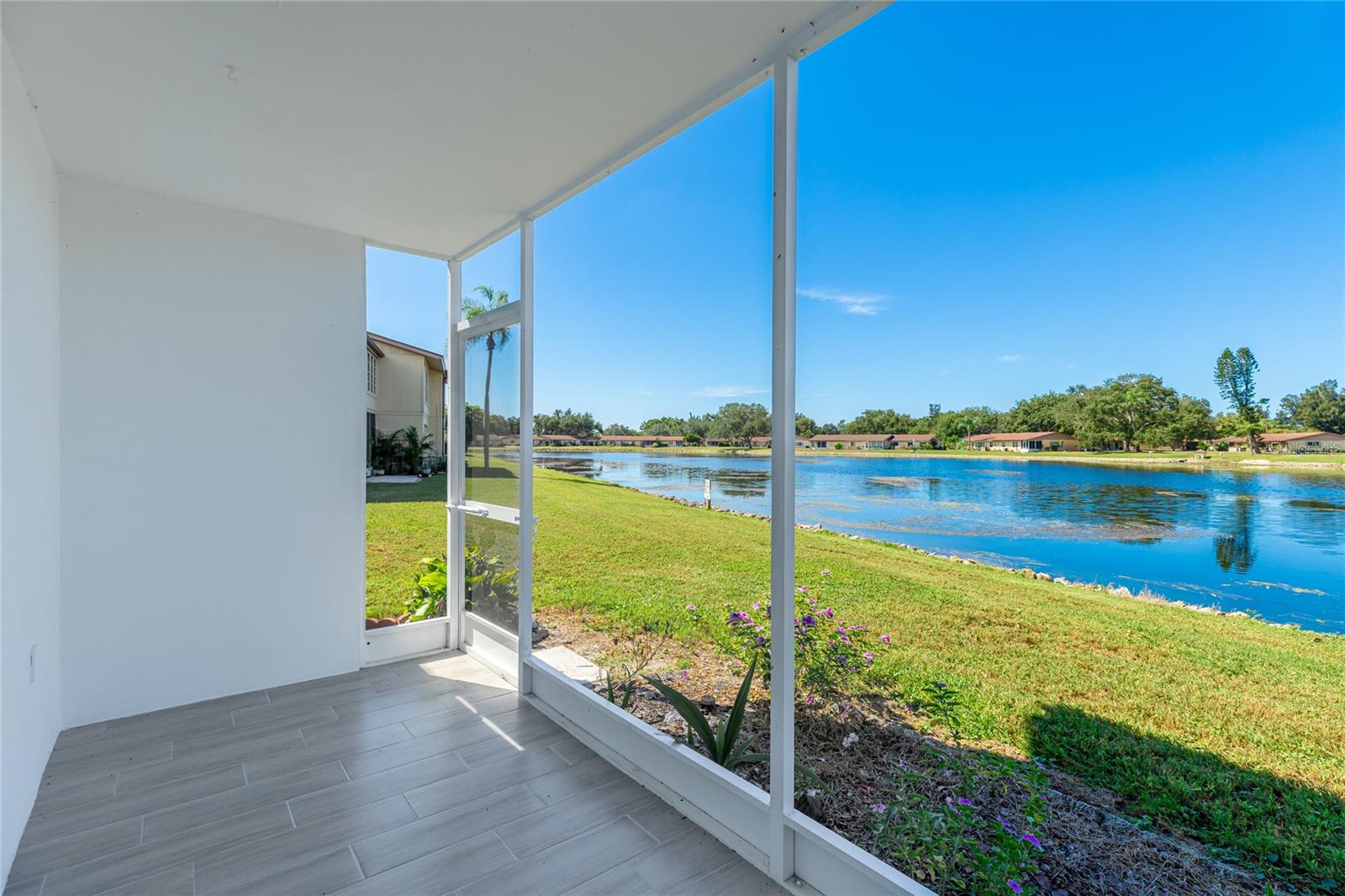 LAKE TIPPECANOE - Residential