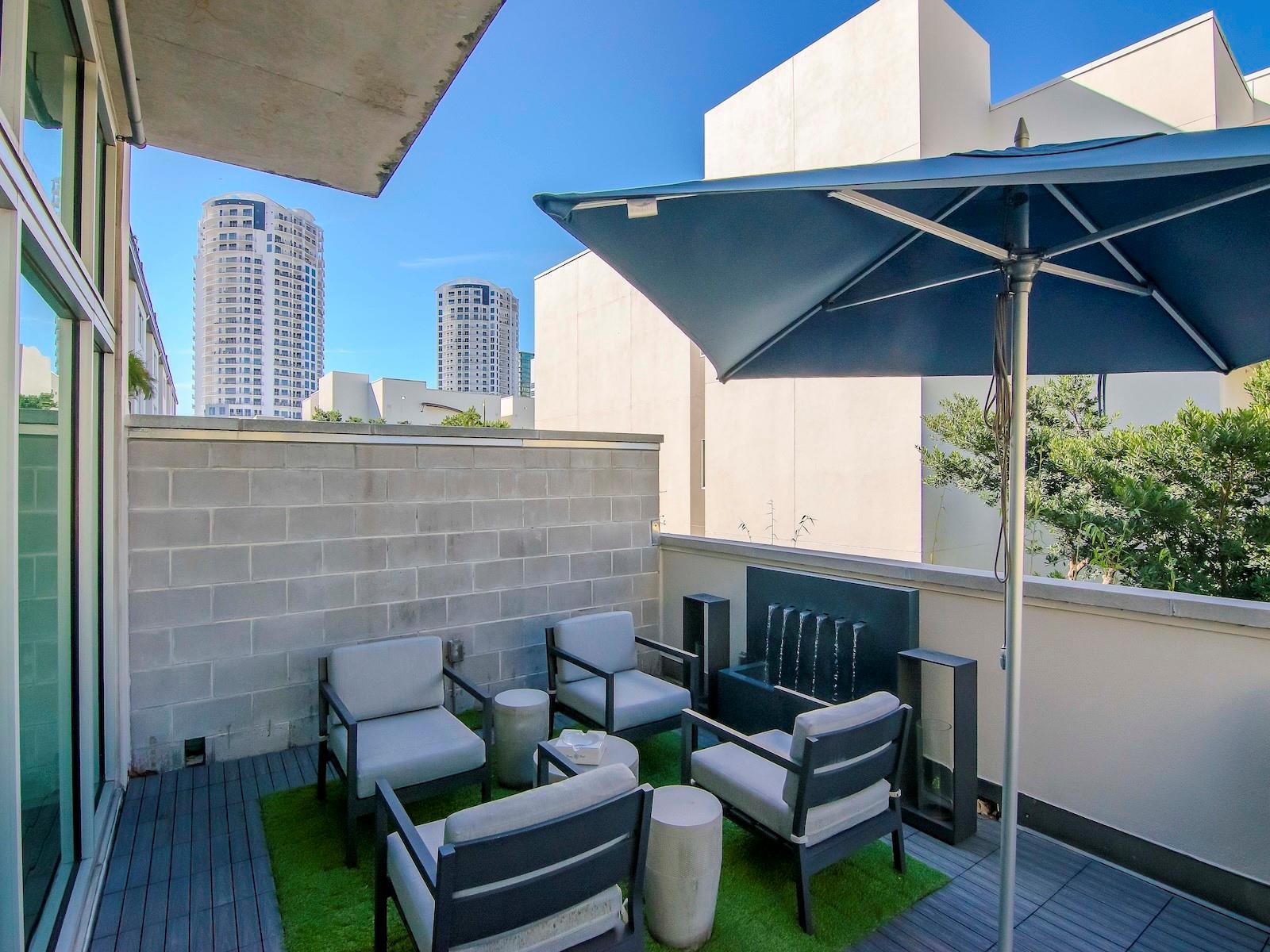 VICTORY LOFTS A CONDO - Residential Lease