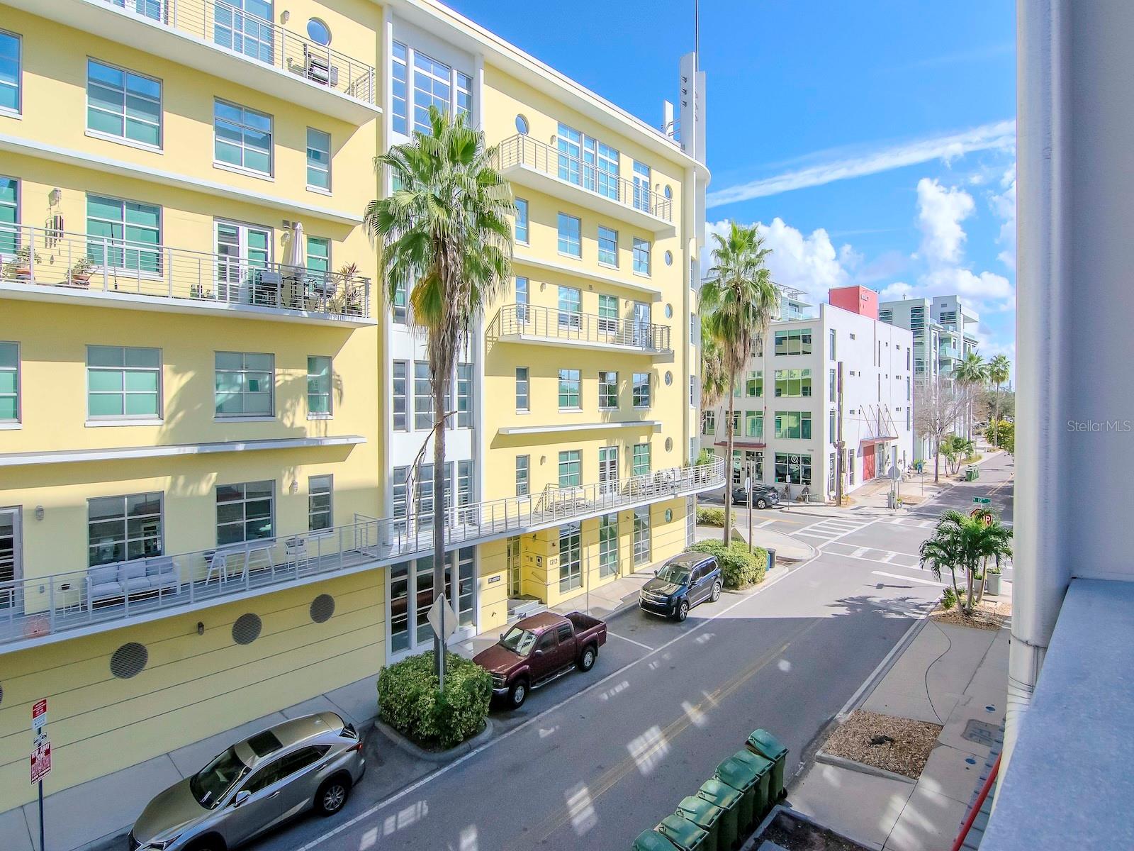 VICTORY LOFTS A CONDO - Residential Lease