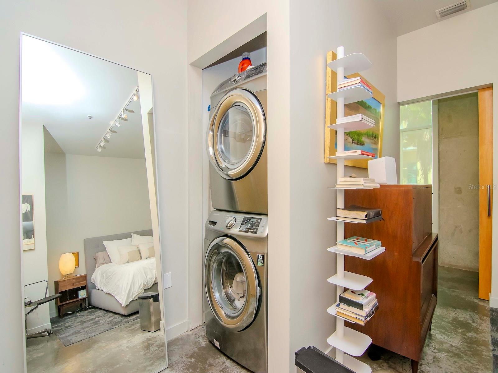 VICTORY LOFTS A CONDO - Residential Lease