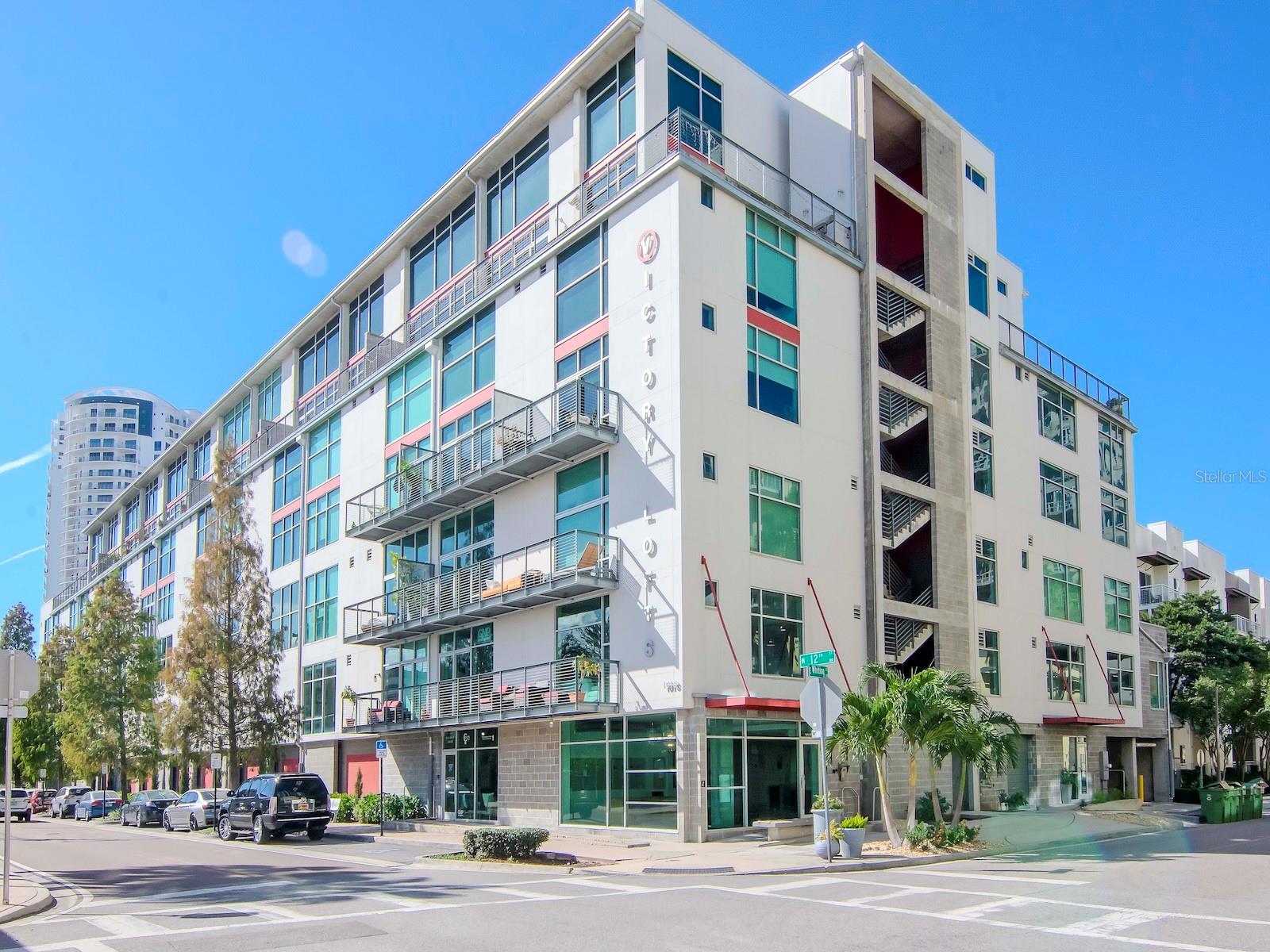 VICTORY LOFTS A CONDO - Residential Lease