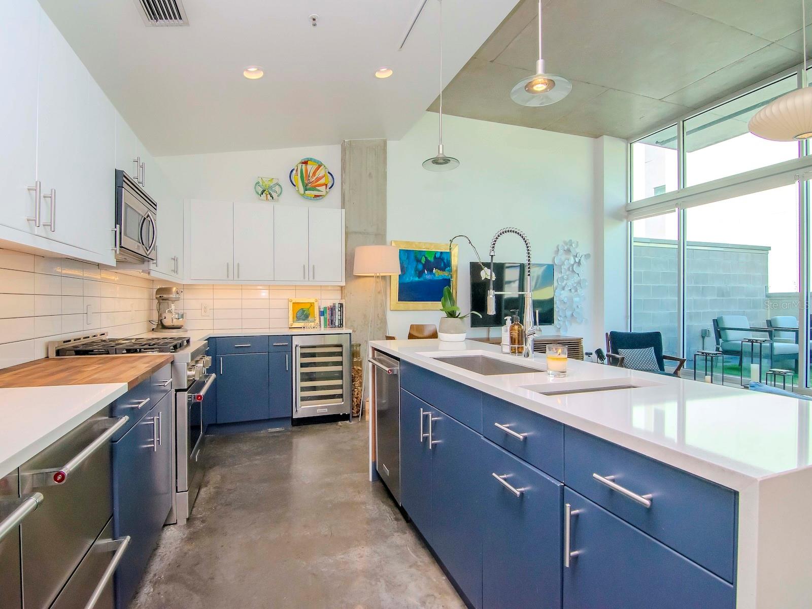 VICTORY LOFTS A CONDO - Residential Lease