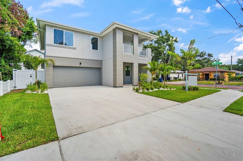 Photo of 210 E Janette Avenue, Tampa, FL 33603 (MLS # T3549924)