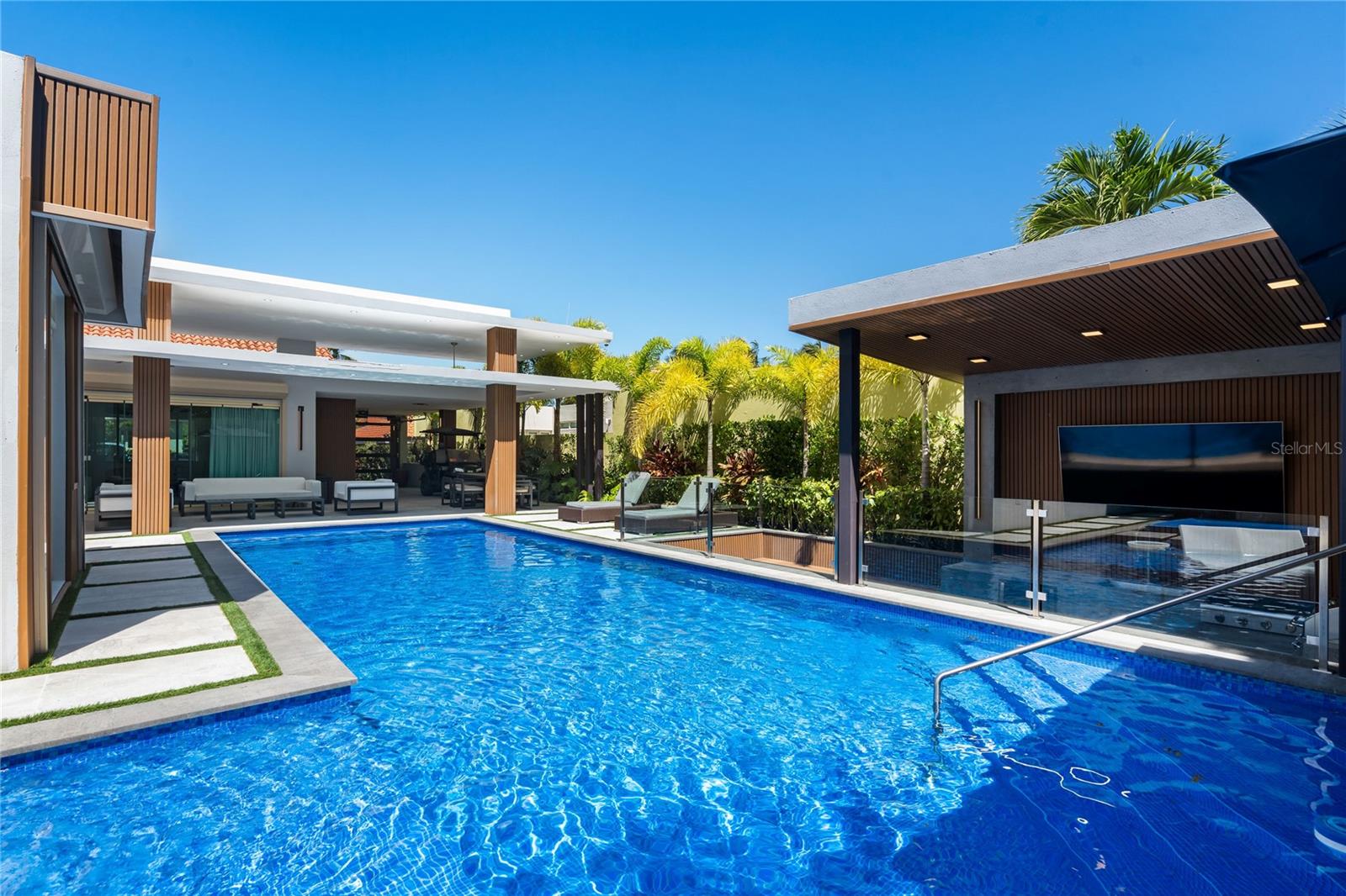 135 DORADO BEACH EAST