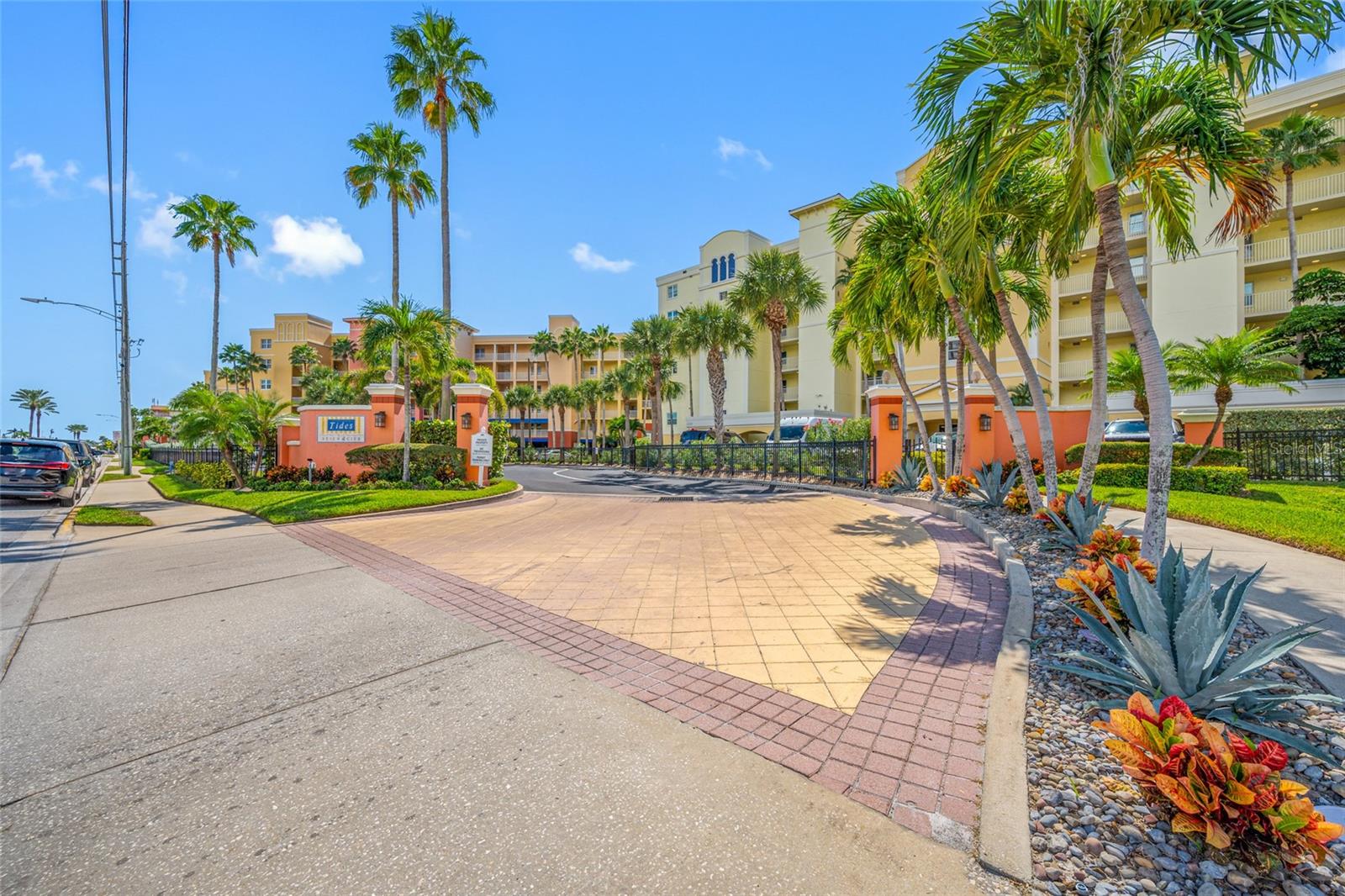 16700 GULF BOULEVARD 524
