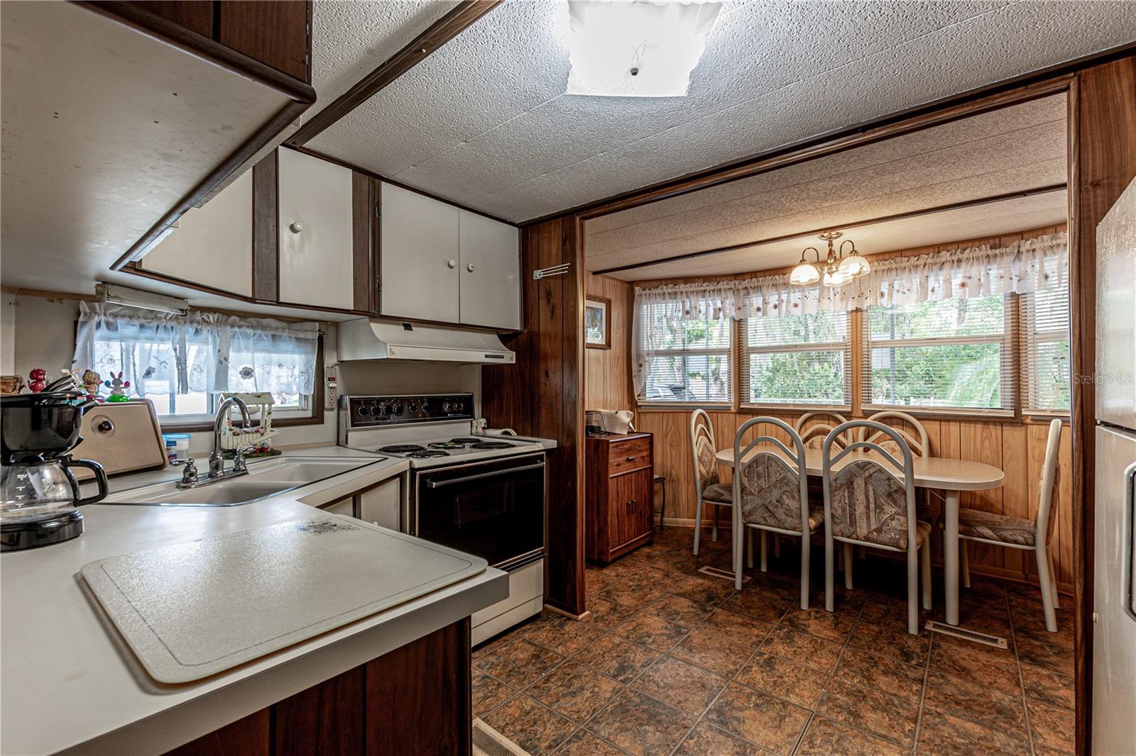 BETMAR ACRES - Residential