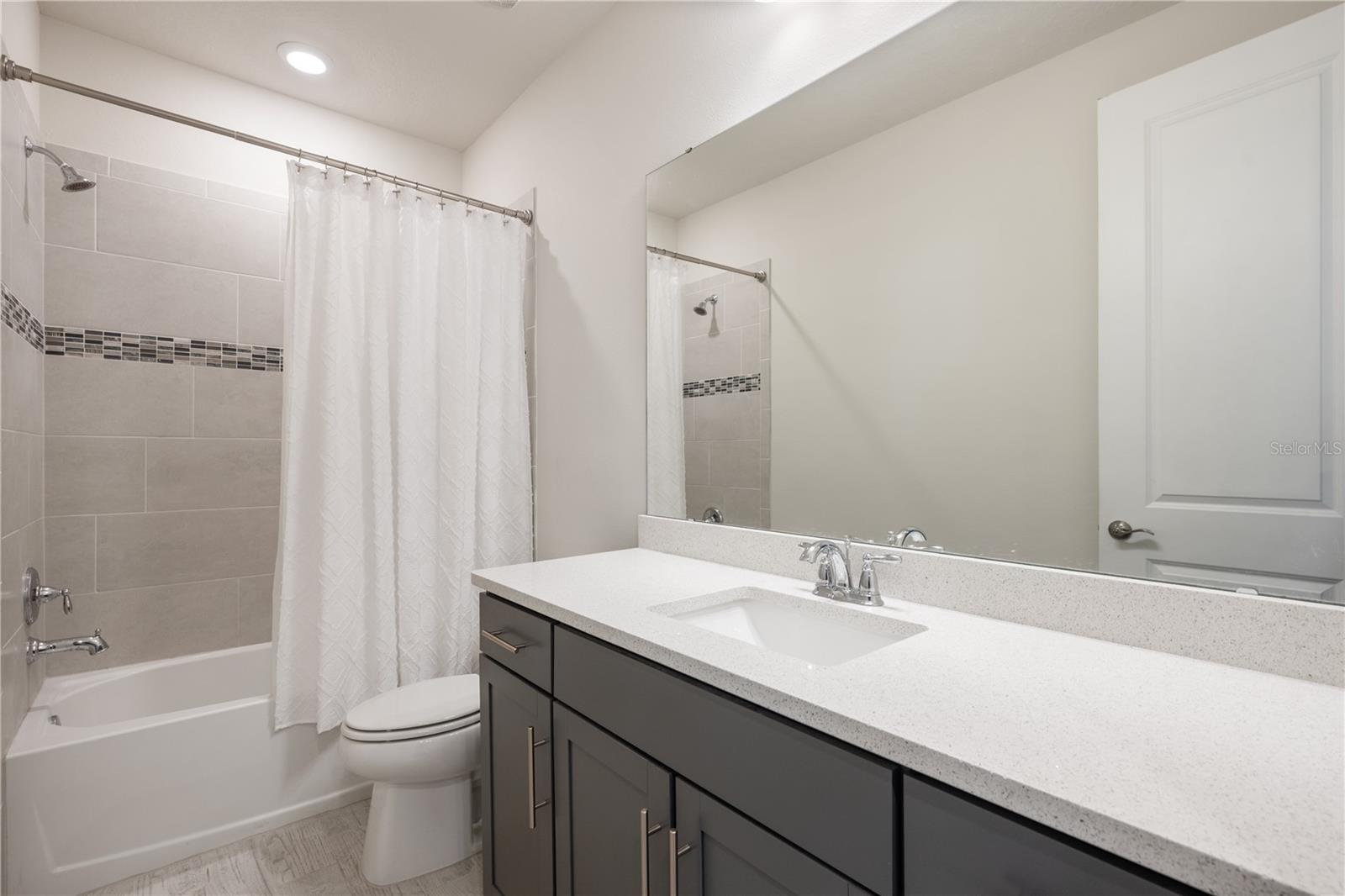 ISLES/LK NONA PH 2 - Residential