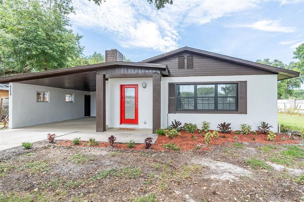 Photo of 4250 Lake Avenue, Kissimmee, FL 34746 (MLS # O6416362)