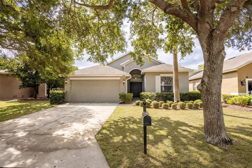 One or photo(s) has been virtually staged.  Welcome to your new patio home in the beautiful Keenwicke enclave of the Heathrow community! Relax into the Florida lifestyle on your own private, screened-in patio in this 3-bedroom, 2-bath home.  Enjoy the fantastic amenities that Heathrow offers - 24-hour guard-gated access, basketball courts, fishing areas, walking trails, parks, and playgrounds with optional golf and tennis memberships available. New Water Heater (2026), and new AC (2022).