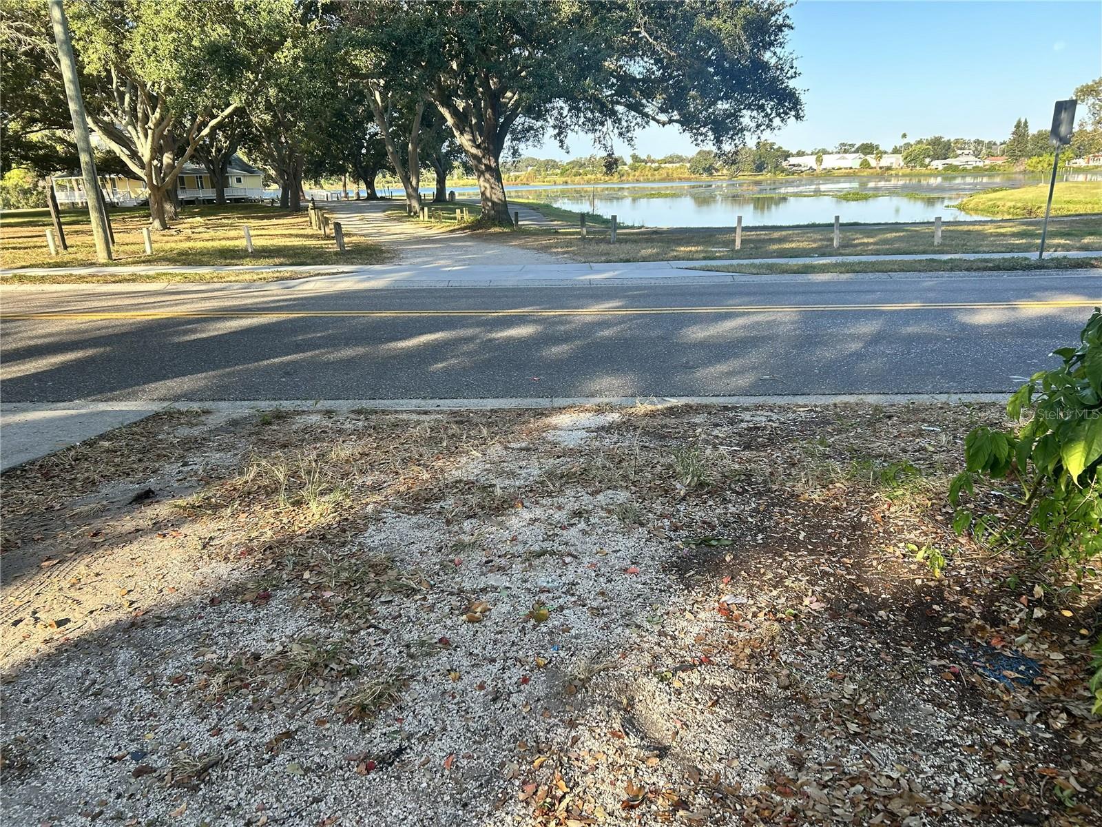 LAKEVIEW HEIGHTS - Residential Income