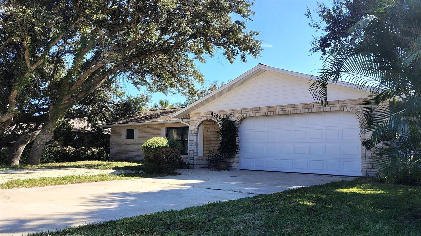 OCEANSIDE VILLAGE - Residential