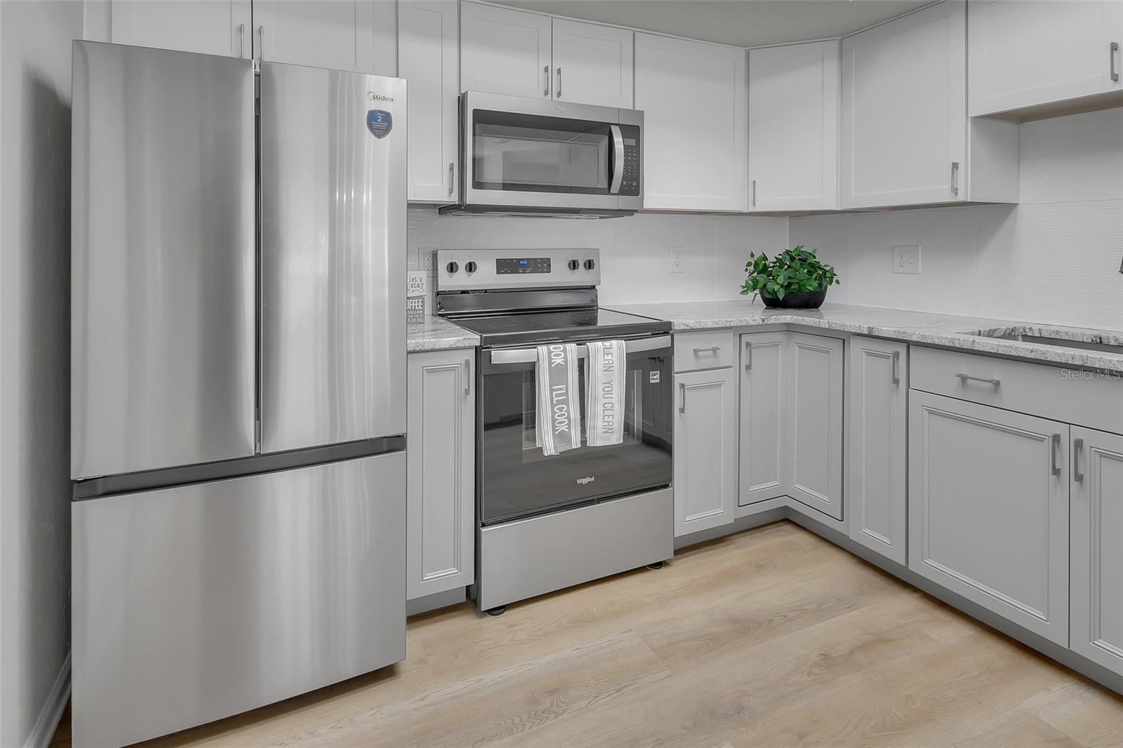 HOLIDAY HILLS WEST - Residential