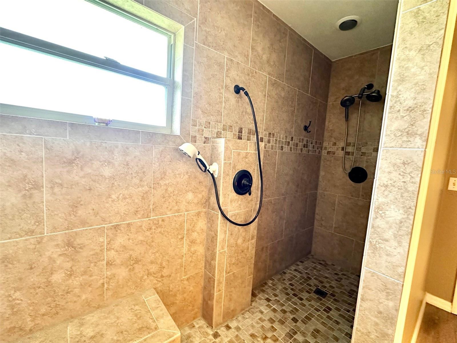 MEADOW GLEN REPL OF NOELLE ESTATE PH I - Residential