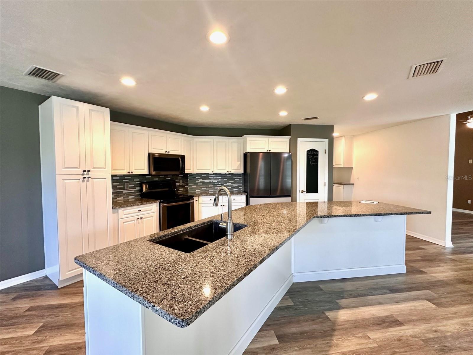 MEADOW GLEN REPL OF NOELLE ESTATE PH I - Residential