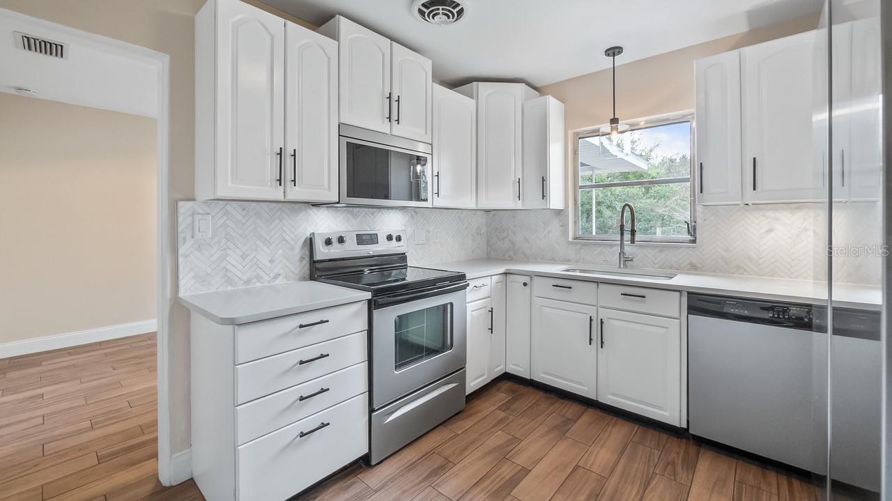 HOWEY EMERY HEIGHTS - Residential