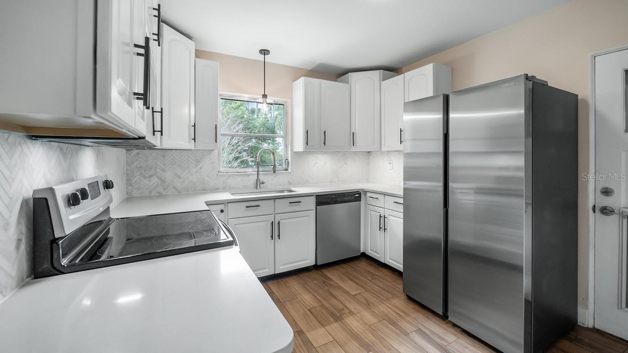 HOWEY EMERY HEIGHTS - Residential