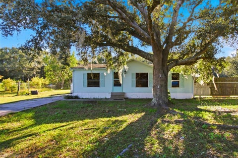 Photo of 1141 Saddlewood Boulevard, Lakeland, FL 33809 (MLS # TB8561132)