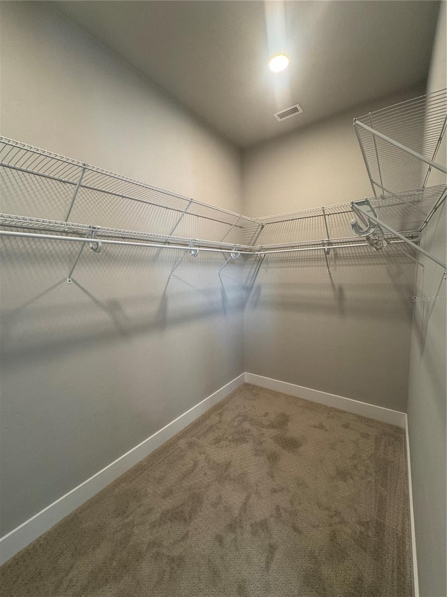 LAUREATE VILLAGE - Residential