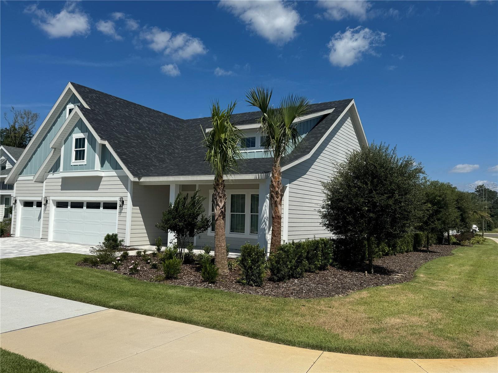 LAUREATE VILLAGE - Residential