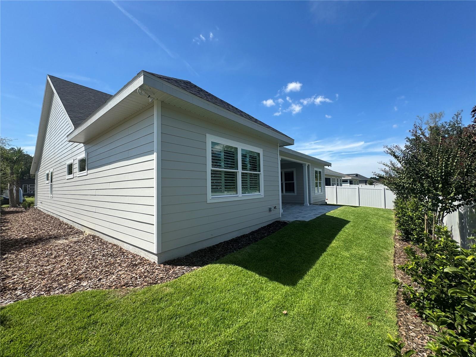 LAUREATE VILLAGE - Residential