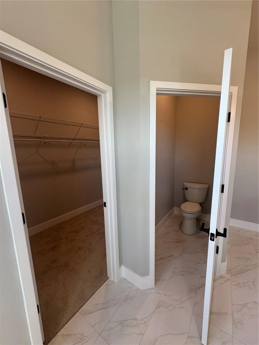 LAUREATE VILLAGE - Residential