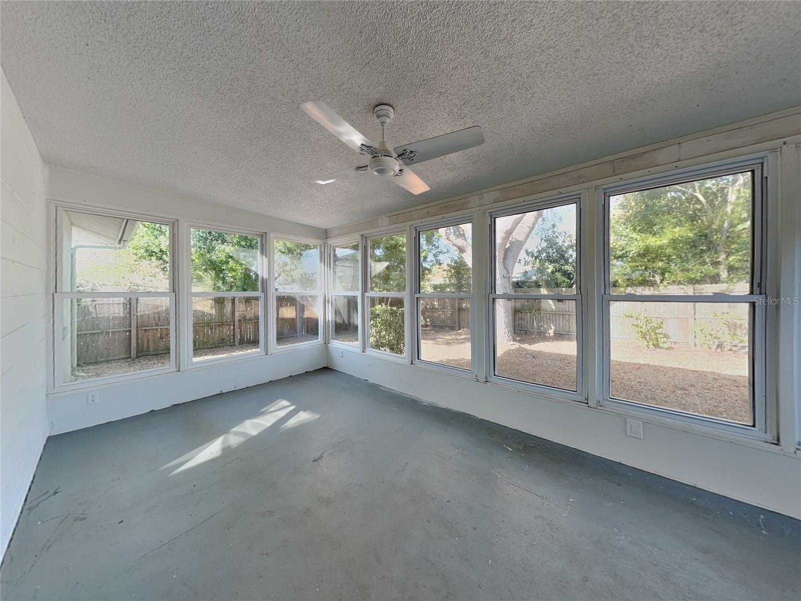 SPRING HILL - Residential Lease