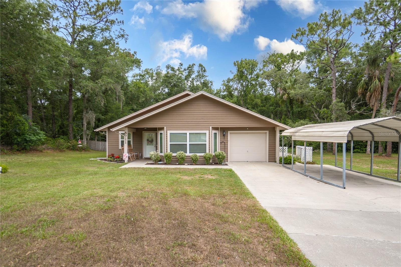 5711 W PINE CIRCLE