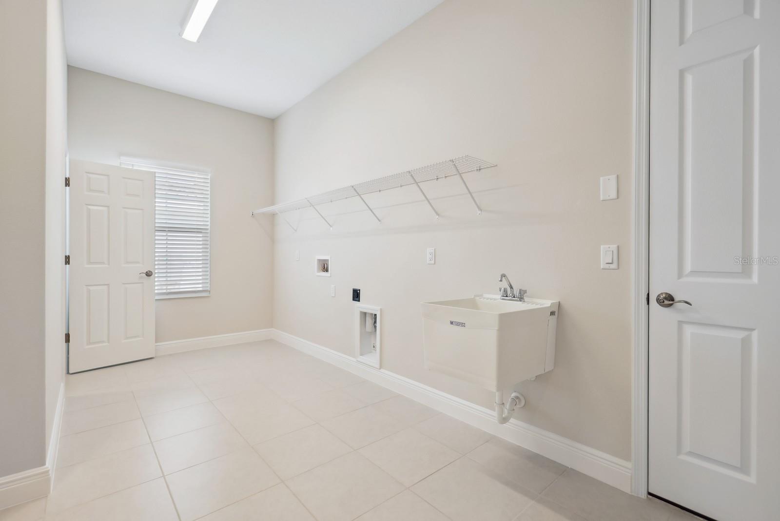 CREEK RDG PRESERVE PH 2 - Residential Lease