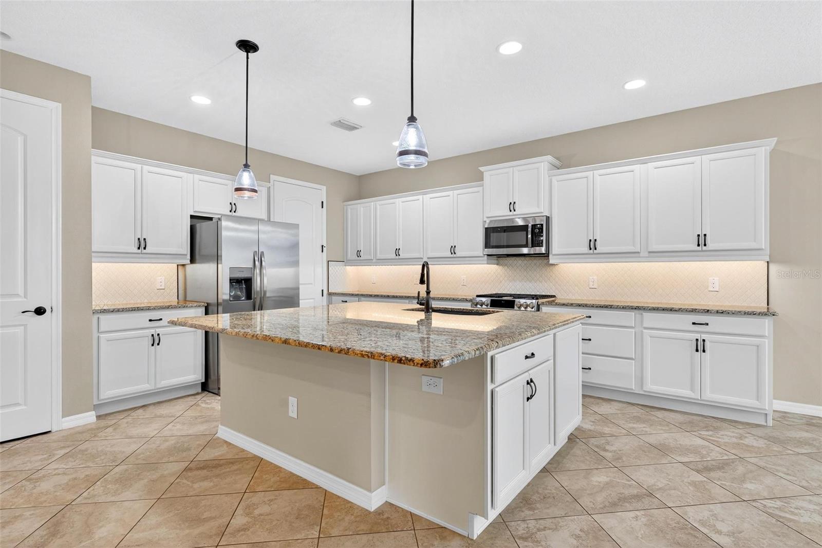 OCALA PRESERVE PH 1 - Residential Lease