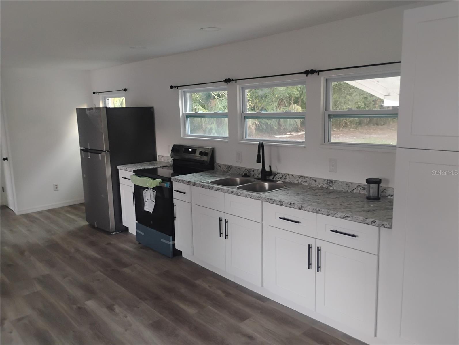 TOWN/CANDLER - Residential Lease