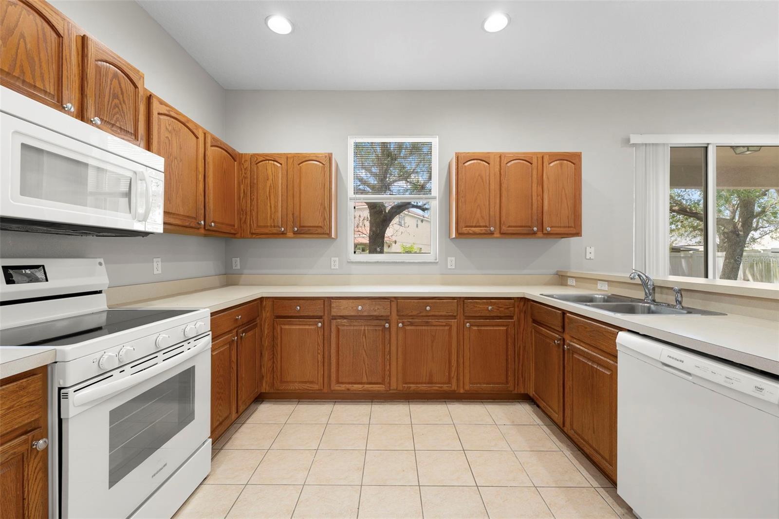10215 CYPRESS KNEE CIRCLE