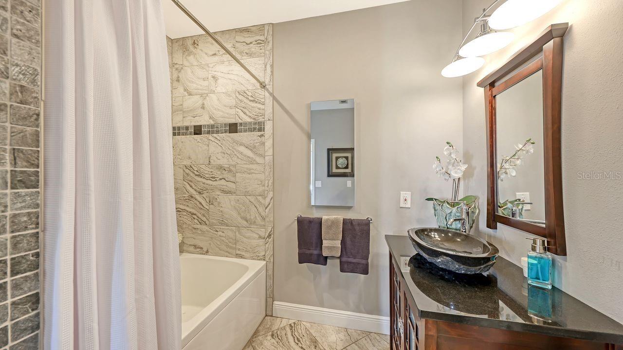 RENAISSANCE 1 - Residential