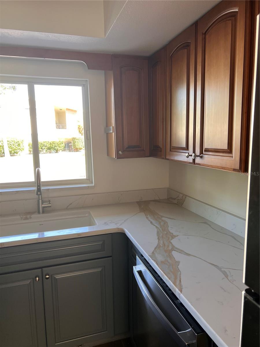 4500 OVERLOOK DRIVE NE 107