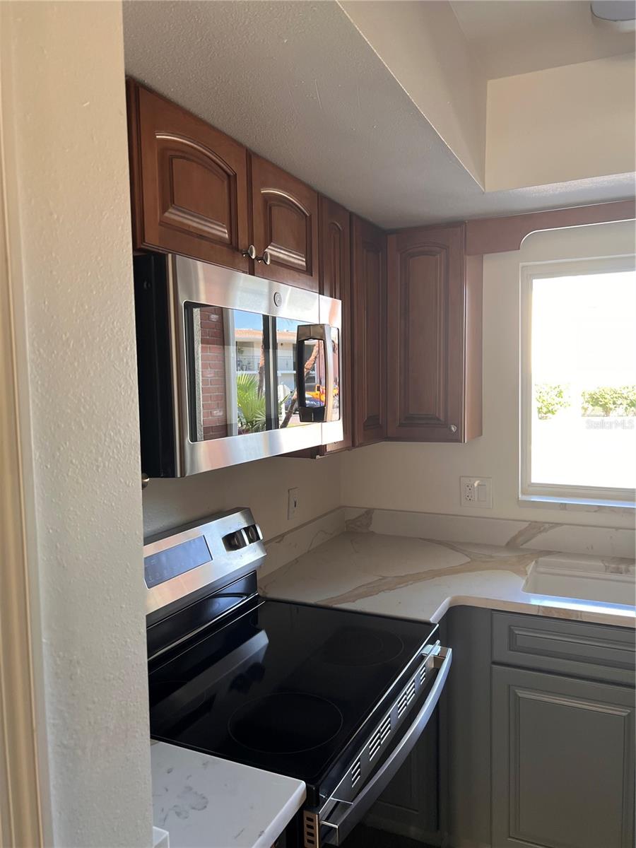 4500 OVERLOOK DRIVE NE 107