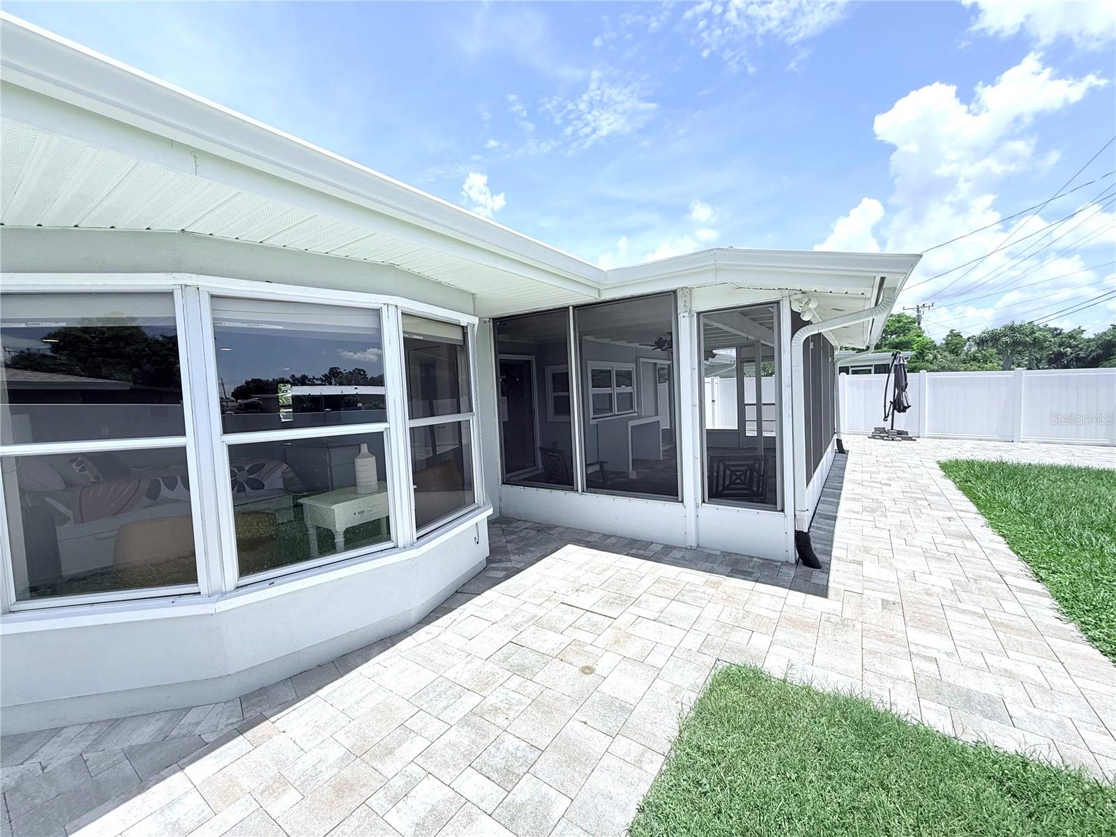 GULF GATE - Residential Lease