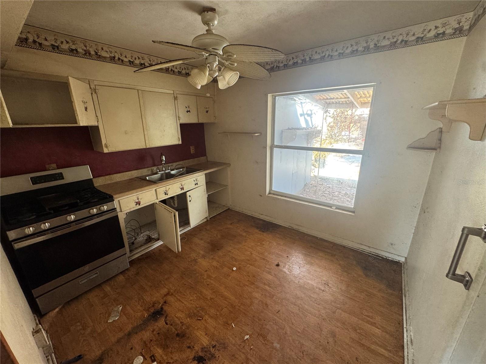 236 DELESPINE AVENUE