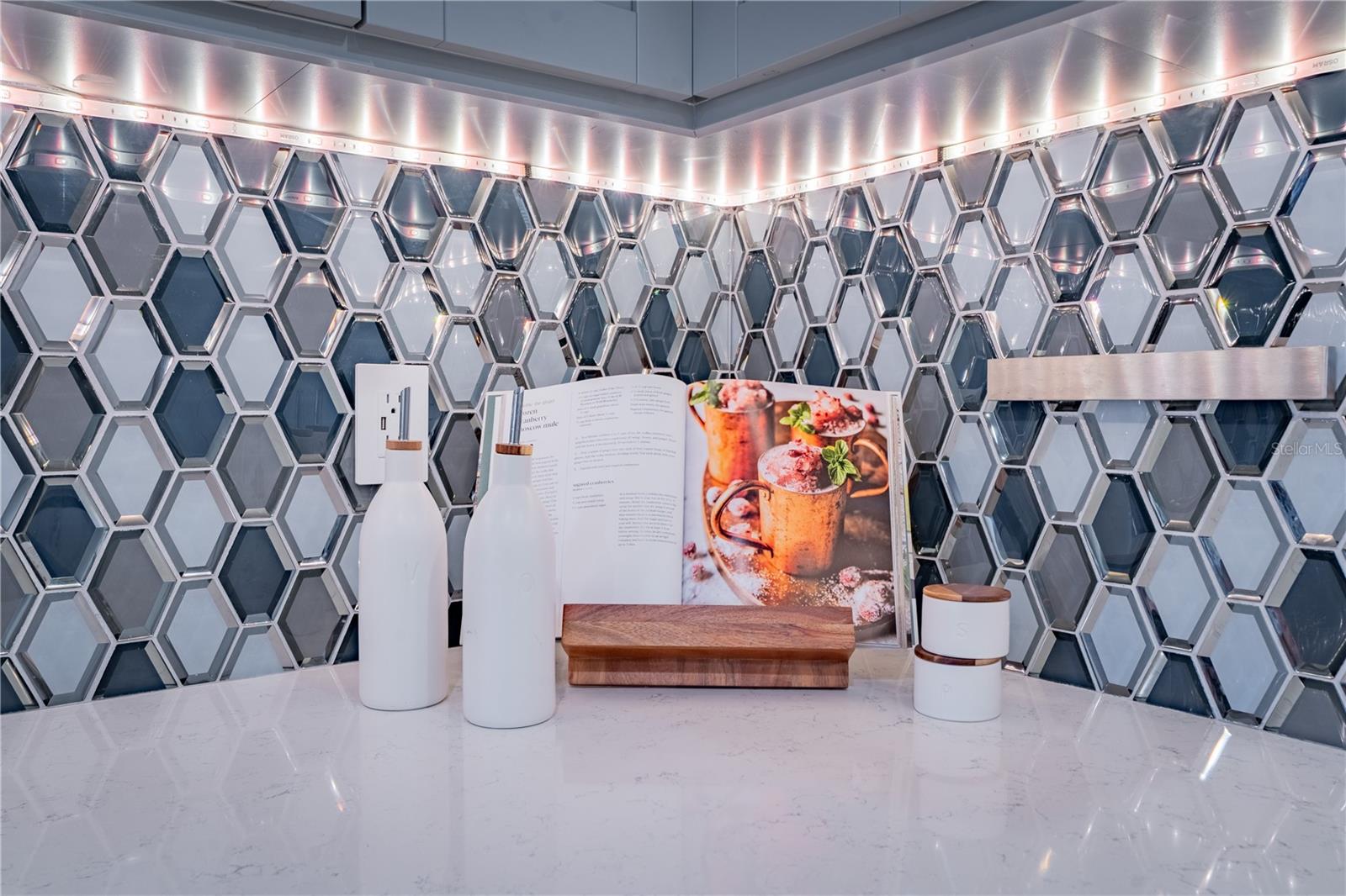 THE WATERFRONT ON VENICE ISLND - Residential