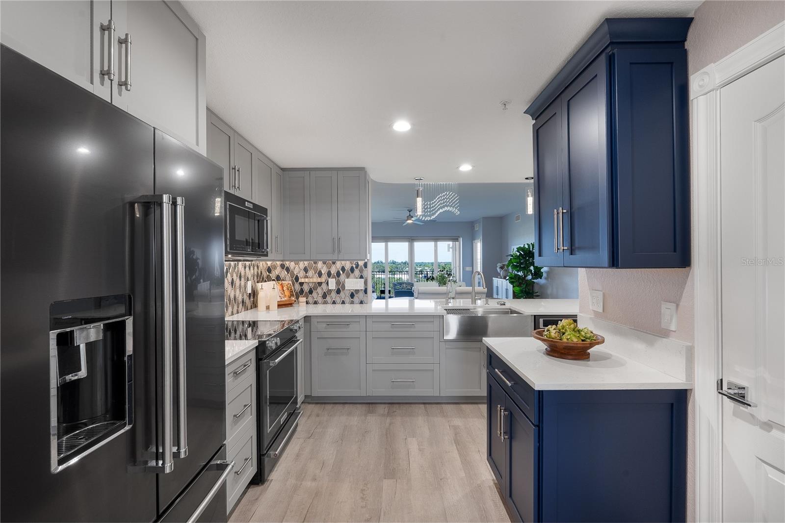 THE WATERFRONT ON VENICE ISLND - Residential