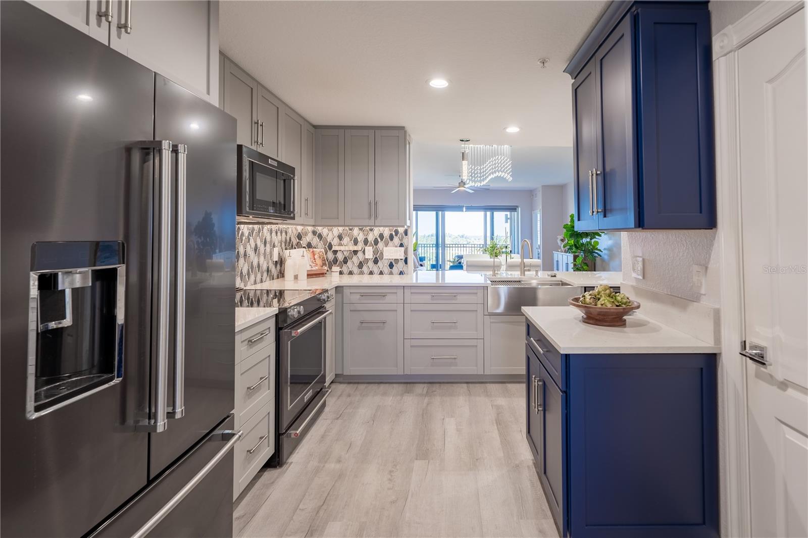 THE WATERFRONT ON VENICE ISLND - Residential