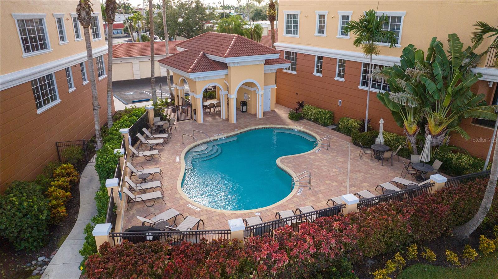 THE WATERFRONT ON VENICE ISLND - Residential