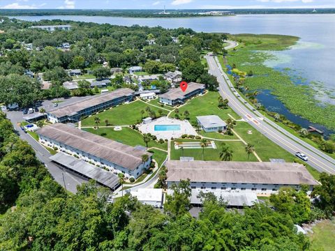 A home in LAKELAND