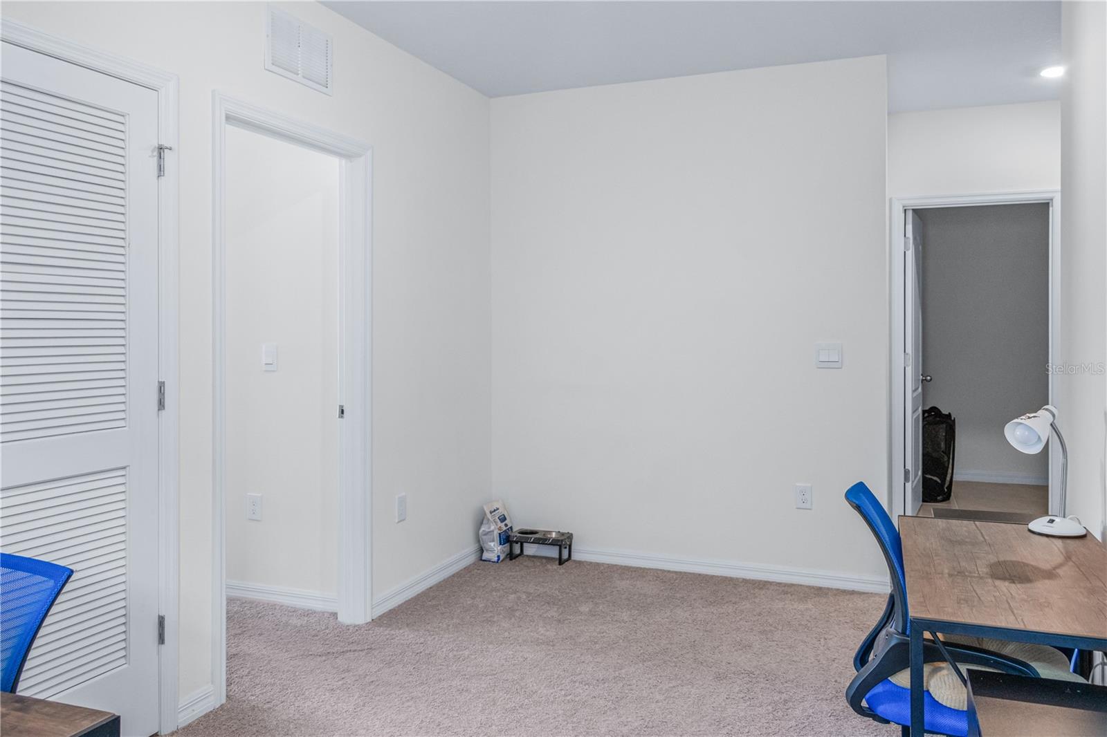 EAGLE HAMMOCK - Residential