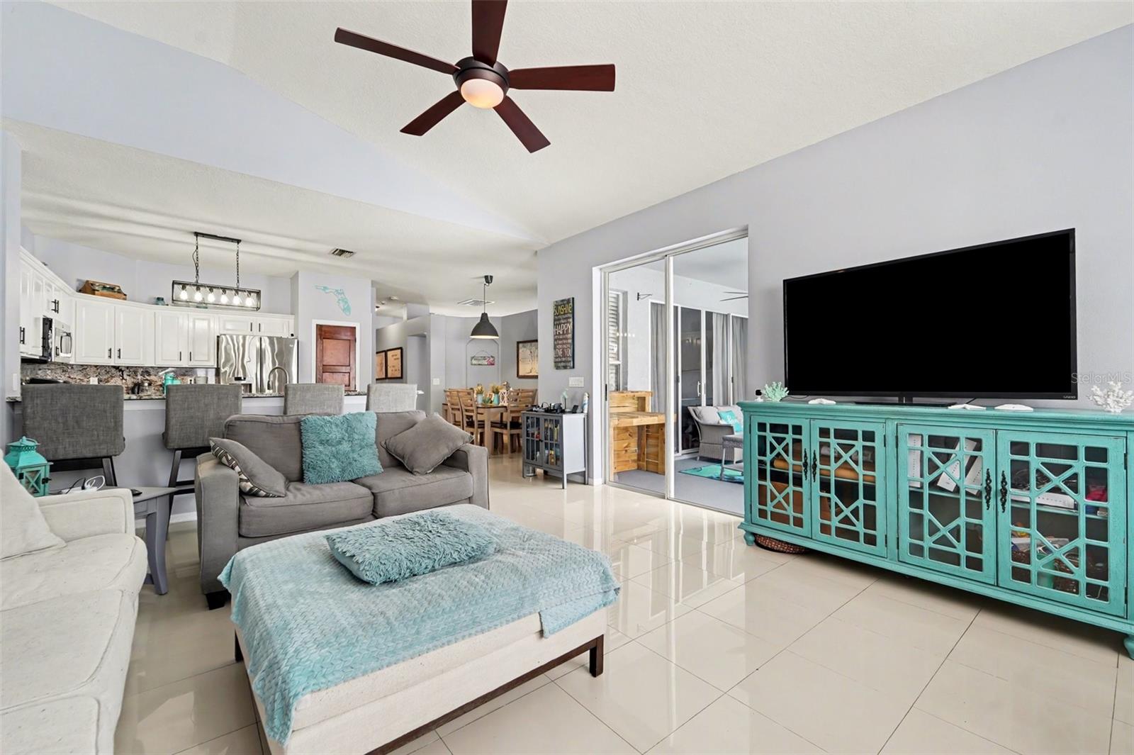 WYNDHAM LAKE SUB PH ONE - Residential