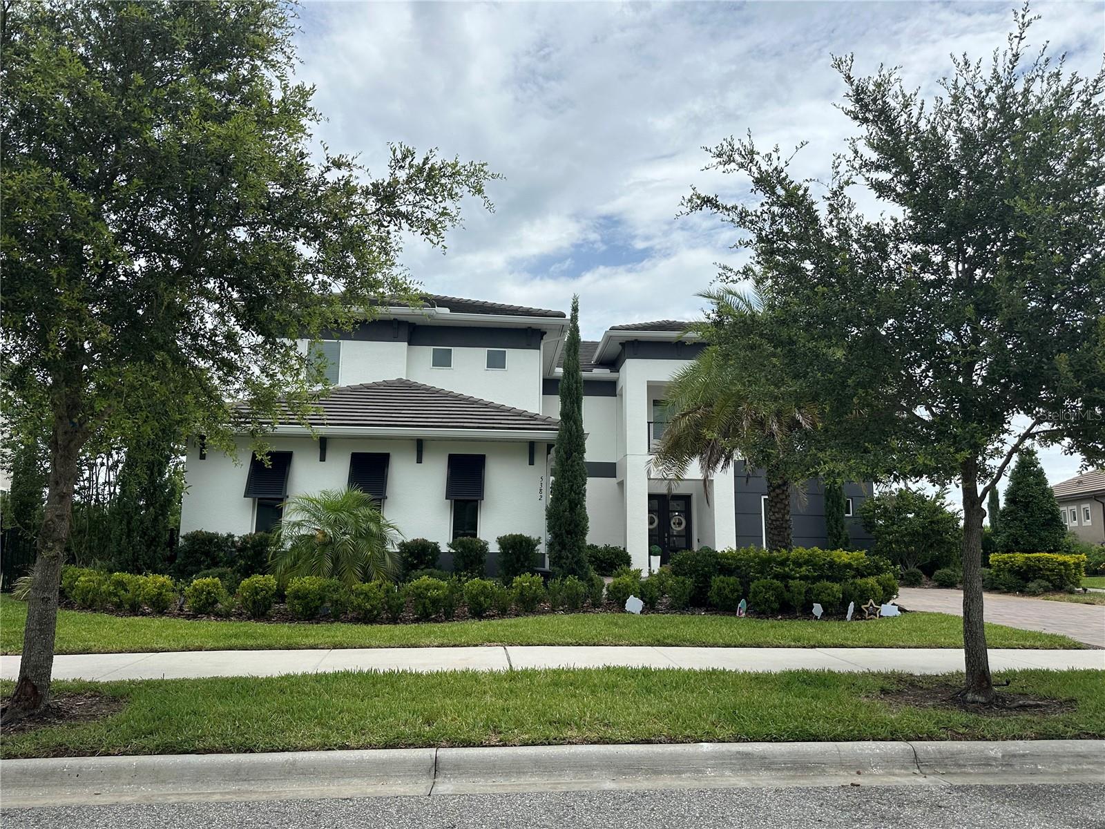 5382 BOWMAN DRIVE