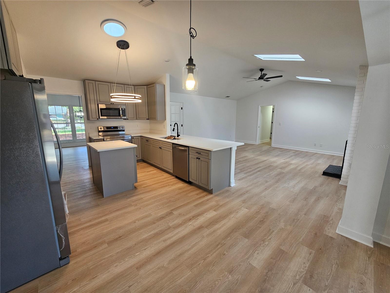 SPRING VALLEY CHASE - Residential