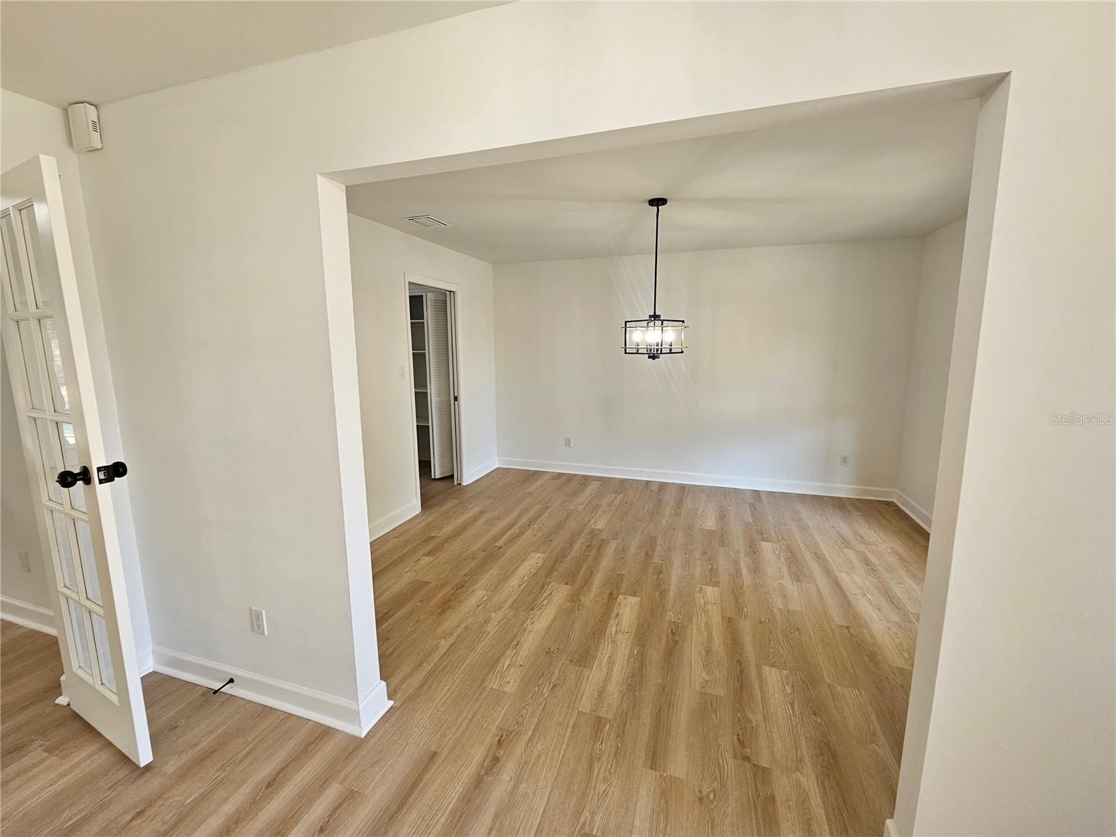 SPRING VALLEY CHASE - Residential