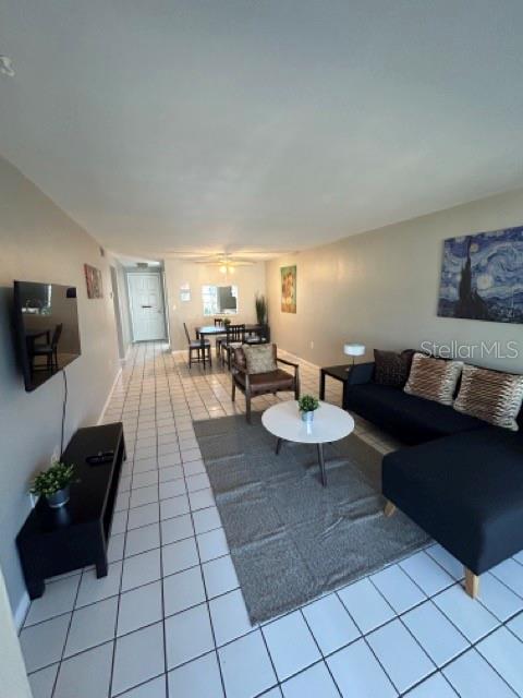 GARDENS BEACON SQUARE CONDO02 - Residential Lease